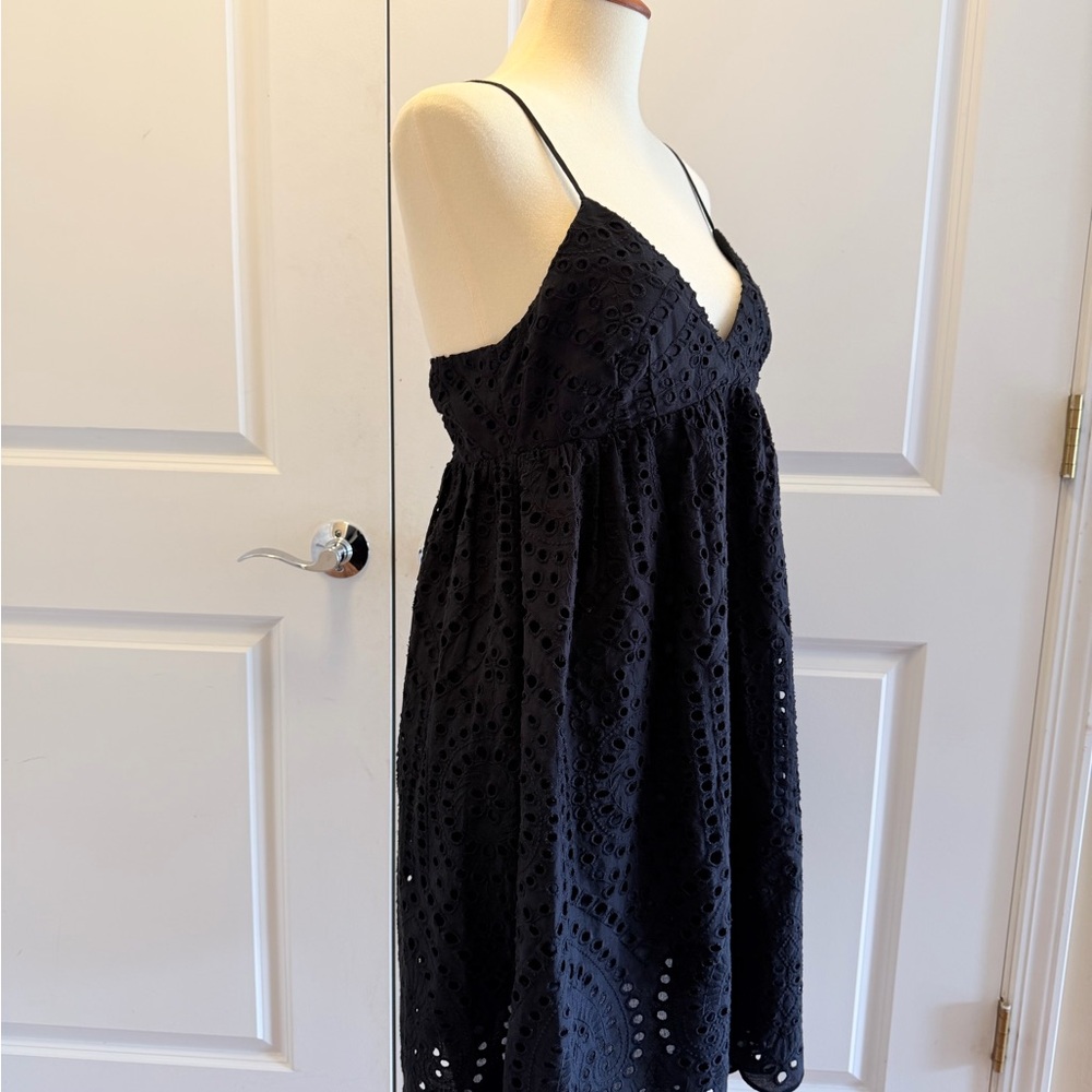 H&M Black Eyelet Spaghetti-Strap Mini Dress - Picture 4 of 8